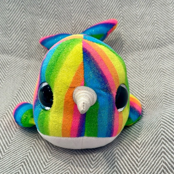 Ty Nori 2018 Narwhal Unicorn Whale Rainbow Plush Stuffed Animal 13" Narwhal Book - Picture 3 of 10